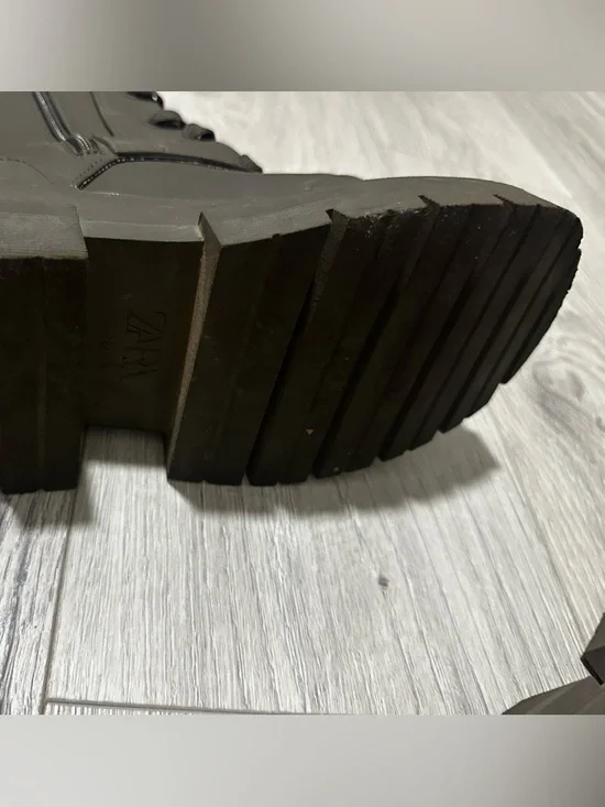 Zara Olive Green Lace-Up Combat Boots with Chunky Sole - Picture 5 of 8